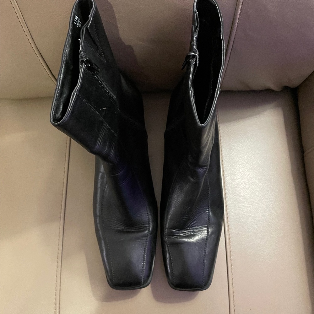 Pesaro Leather Ankle Boots - Size 11